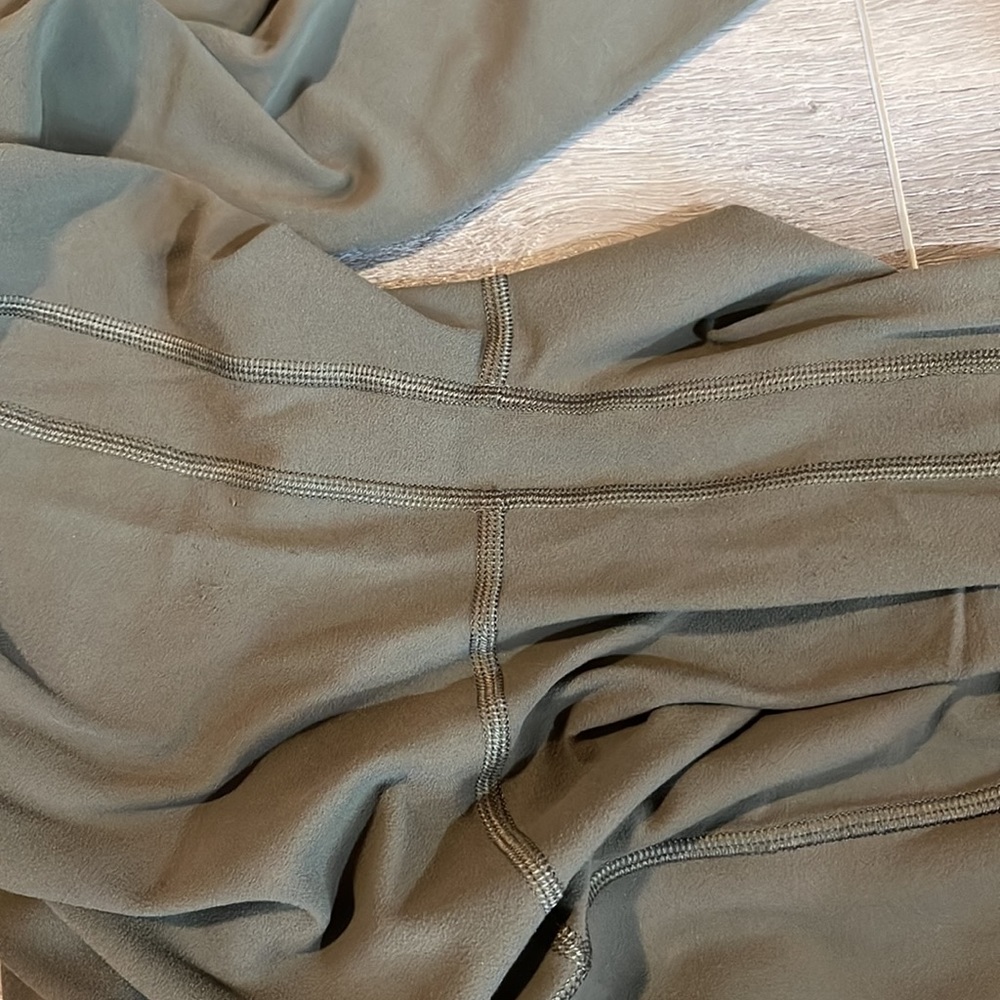 Align 25” - image 5